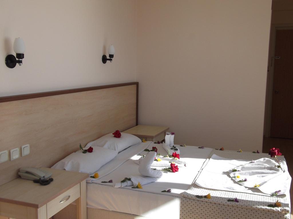 Poseidon Cesme Resort Chambre photo